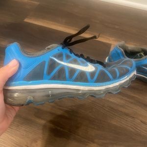 Nike AirMax Size 7 Women’s